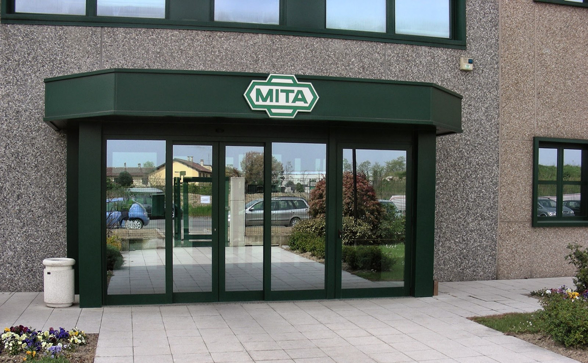 Shop Front Automatic Doors Nuneaton and Bedworth